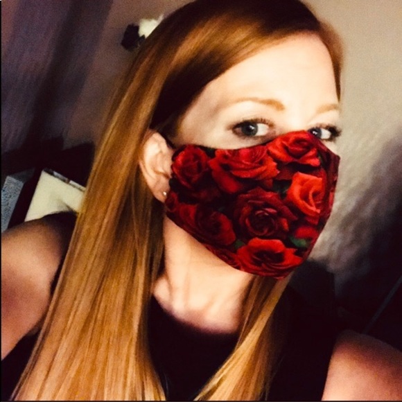 š±Black Cat Fitted Face Mask w/Pocket - Picture 6 of 7